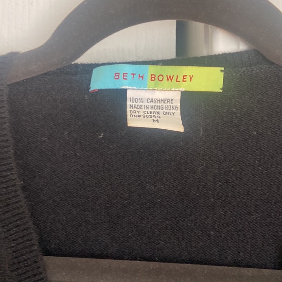 Beth Bowley Vneck black Cashmere sweater Sz M - Picture 2 of 3